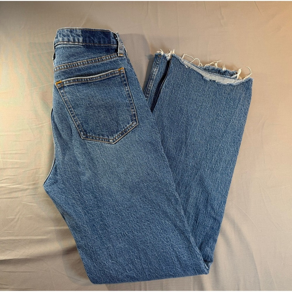 Abercrombie & Fitch Women's Straight Leg Jeans in Medium Blue